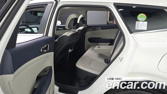 Kia Sportage 2022 — Şəkil 10/20
