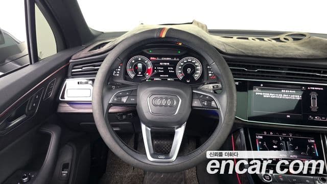 Audi Q7 2021 — Photo 20/35