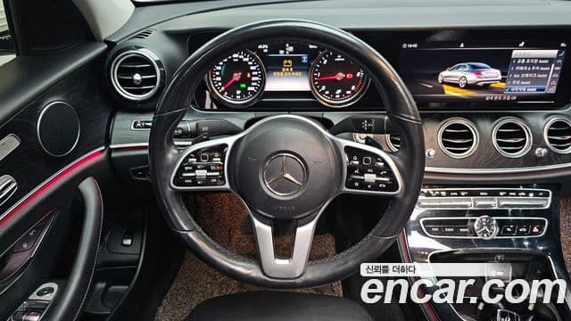 Mercedes-Benz E-Class 2018 — ფოტო 10/20