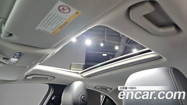 Mercedes-Benz E-Class 2018 — ფოტო 3/20
