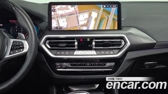 BMW X3 2023 — ფოტო 31/32