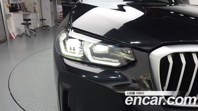 BMW X3 2023 — ფოტო 17/32