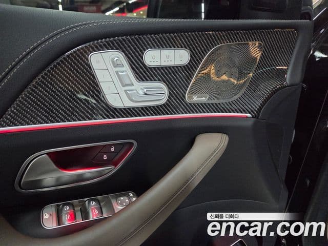 Mercedes-Benz GLE-Class 2023 — Photo 10/20