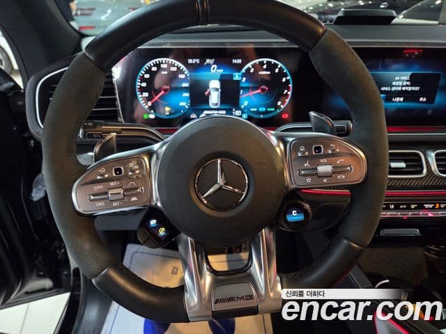 Mercedes-Benz GLE-Class 2023 — Photo 12/20