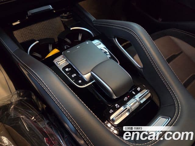 Mercedes-Benz GLE-Class 2023 — Photo 4/20