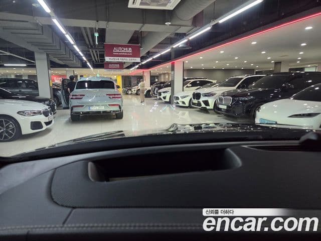 Mercedes-Benz GLE-Class 2023 — Photo 11/20