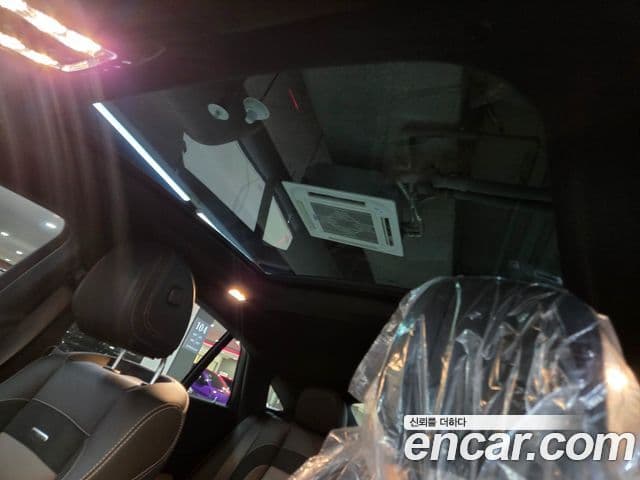 Mercedes-Benz GLE-Class 2023 — Photo 15/20