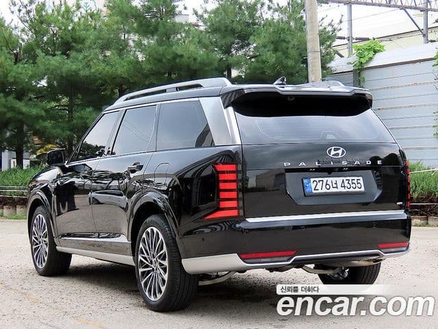 Hyundai Palisade 2025 — Photo 2/16