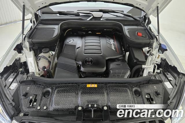 Mercedes-Benz GLE-Class 2025 — Photo 8/20