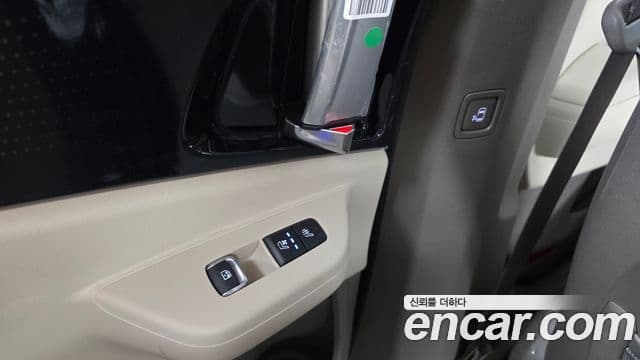 Kia Carnival 2025 — Photo 5/32