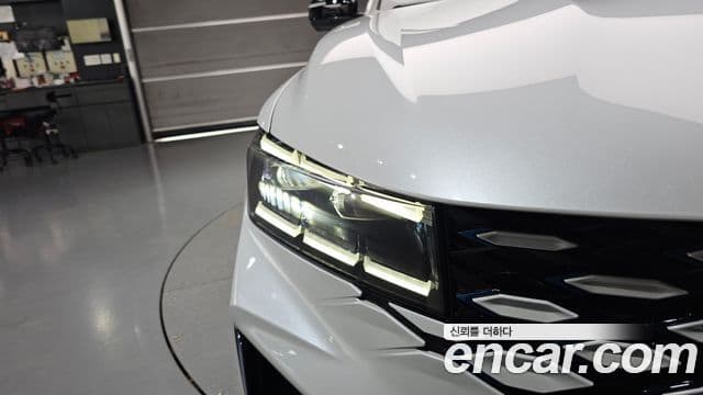 Renault Samsung Grand Koleos 2025 — ფოტო 2/38