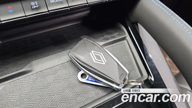 Renault Samsung Grand Koleos 2025 — ფოტო 19/38