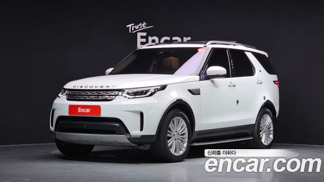 Land Rover Discovery 5 2018 — ფოტო 18/20