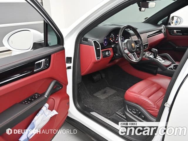 Porsche Cayenne 2022 — Photo 15/20