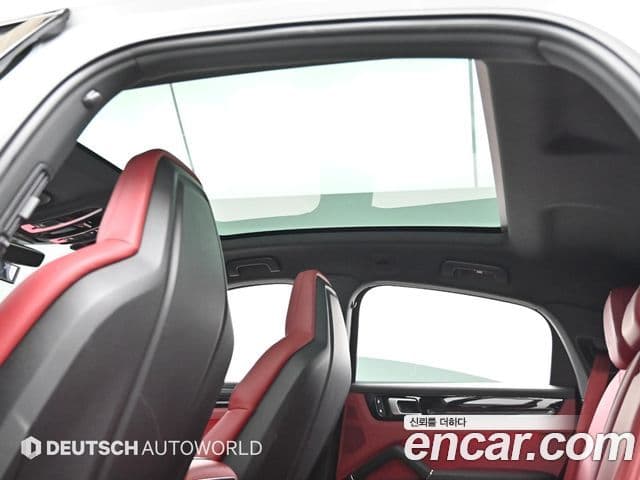 Porsche Cayenne 2022 — Photo 14/20