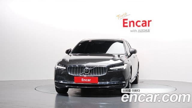 Volvo S90 2021 — ფოტო 30/33