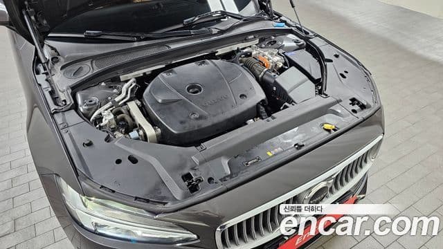 Volvo S90 2021 — ფოტო 32/33