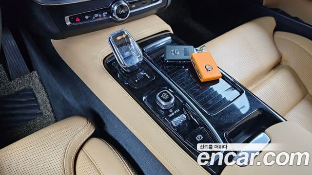 Volvo S90 2021 — ფოტო 14/33