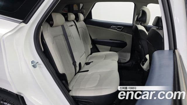 Kia Sportage 2024 — Фото 12/20