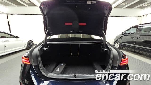 BMW 5 Series 2025 — Photo 13/36