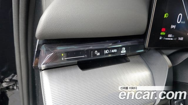 BMW 5 Series 2025 — Photo 14/36