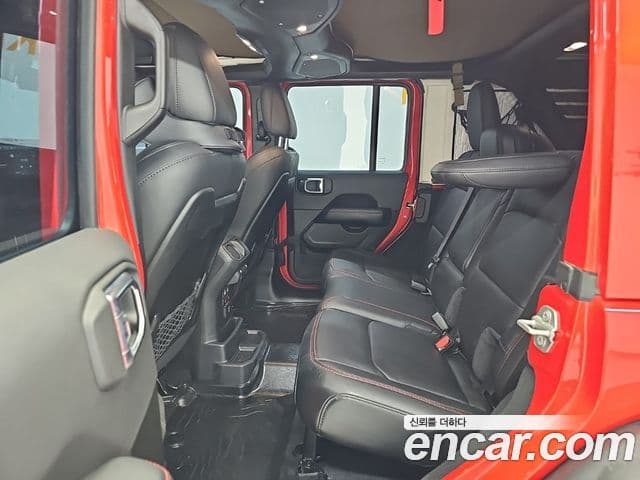 Jeep Wrangler 2024 — Photo 16/19