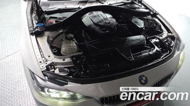 BMW 4 Series 2020 — Photo 19/35