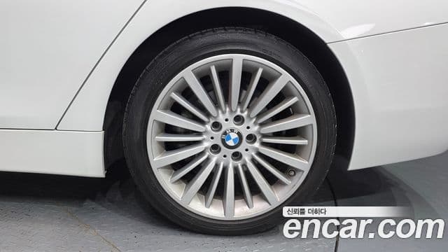 BMW 4 Series 2020 — Photo 31/35