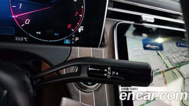 Mercedes-Benz E-Class 2024 — Photo 33/33