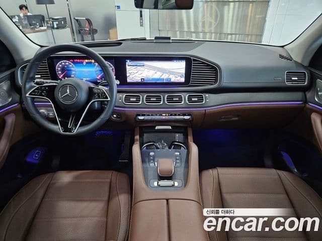 Mercedes-Benz GLE-Class 2025 — Photo 4/16