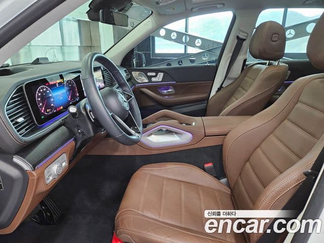 Mercedes-Benz GLE-Class 2025 — Photo 7/16