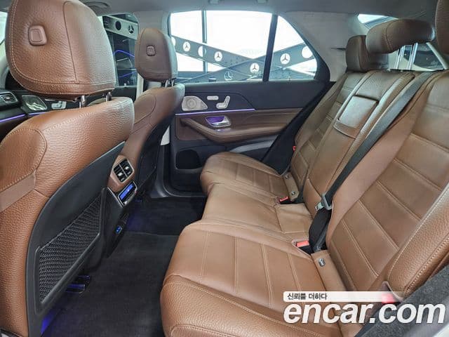 Mercedes-Benz GLE-Class 2025 — Photo 3/16