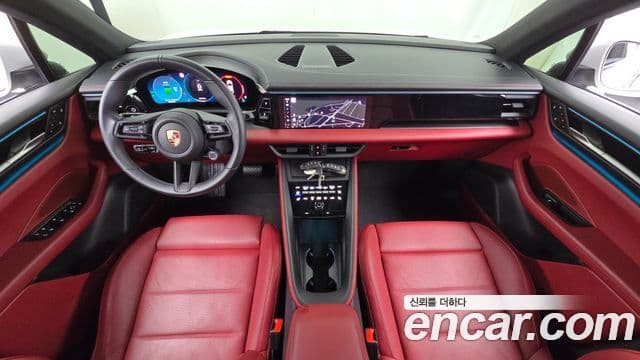 Porsche Macan EV 2025 — Şəkil 20/34