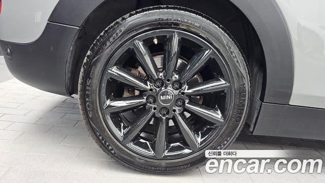 Mini Cooper D Clubman 2021 — Photo 18/33