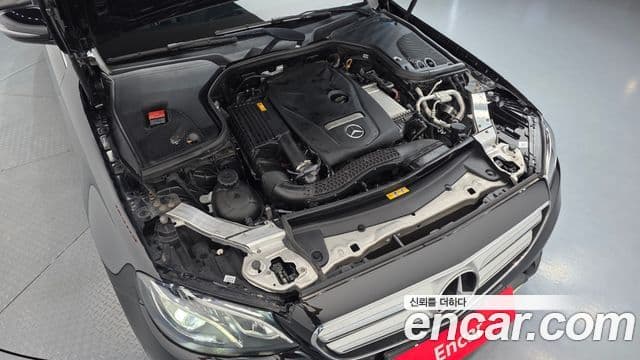 Mercedes-Benz E-Class 2019 — Şəkil 15/32