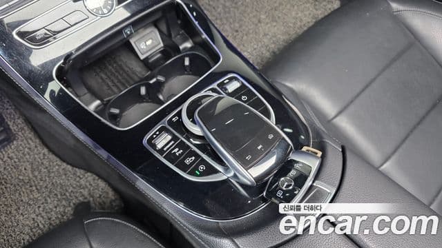 Mercedes-Benz E-Class 2019 — Şəkil 10/32