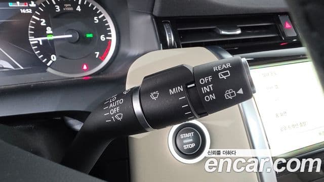 Land Rover Discovery Sport 2022 — ფოტო 15/37