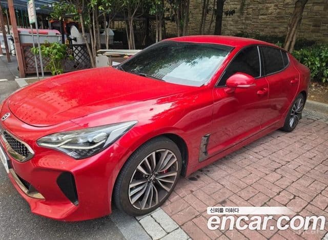 Kia Stinger 2019 — Фото 9/10