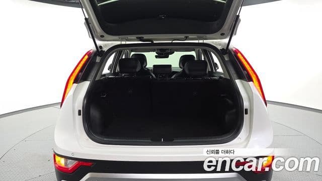 Kia Niro 2022 — Şəkil 21/32