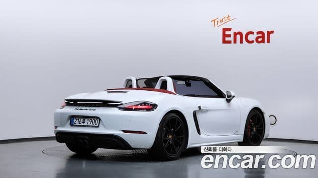 Porsche 718 Boxster 2019 — Фото 2/20