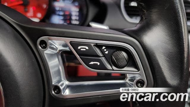Porsche 718 Boxster 2019 — Фото 15/20