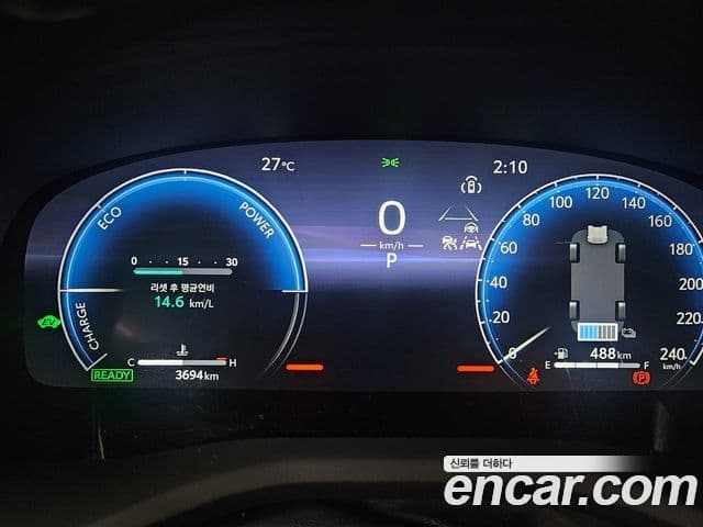 Toyota Camry 2025 — Photo 10/19