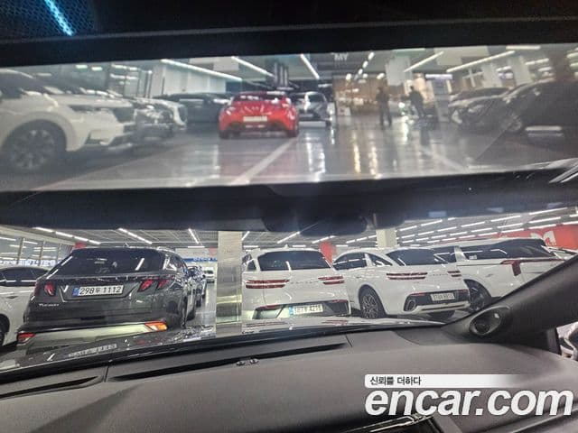 Toyota Camry 2025 — Photo 19/19