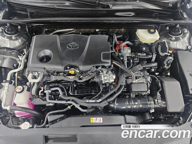 Toyota Camry 2025 — Photo 3/19