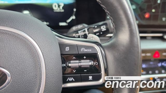 Kia Carnival 2021 — Фото 16/20