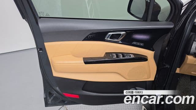 Kia Carnival 2021 — Photo 22/37