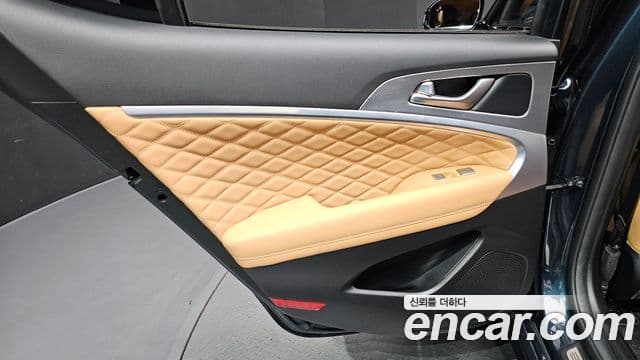 Genesis G70 2022 — ფოტო 16/35