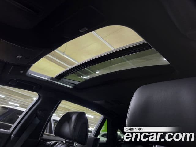 Lexus LS500h 2021 — Şəkil 19/20
