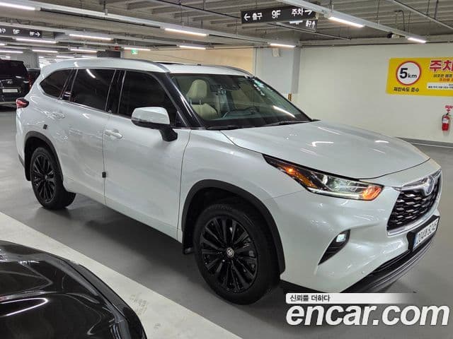 Toyota Highlander 2024 — Photo 10/20