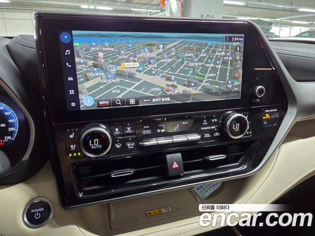 Toyota Highlander 2024 — Photo 7/20